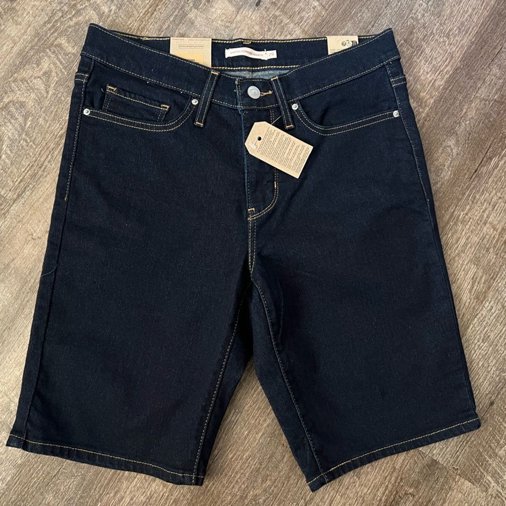 Levi's Shaping Bermuda Shorts- Size 29 - Picture 1 of 9